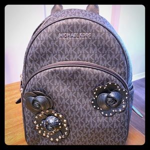 Michael Kors Women's Abbey Md Backpack.